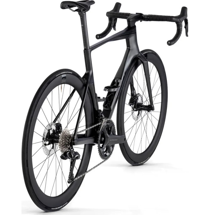 TEAMMACHINE R 01 FOUR