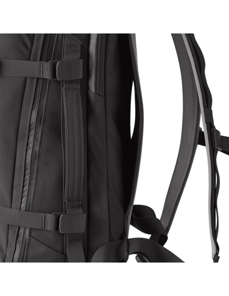 CROSSROADS BACKPACK 27 CROSSROADS BACKPACK 27