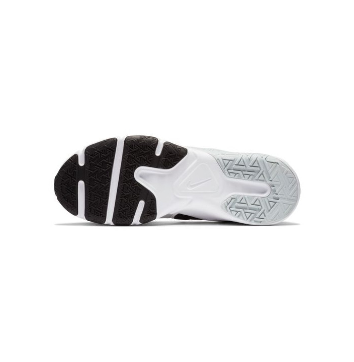 NIKE LEGEND ESSENTIAL 2