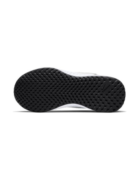 NIKE REVOLUTION 5 NIKE REVOLUTION 5