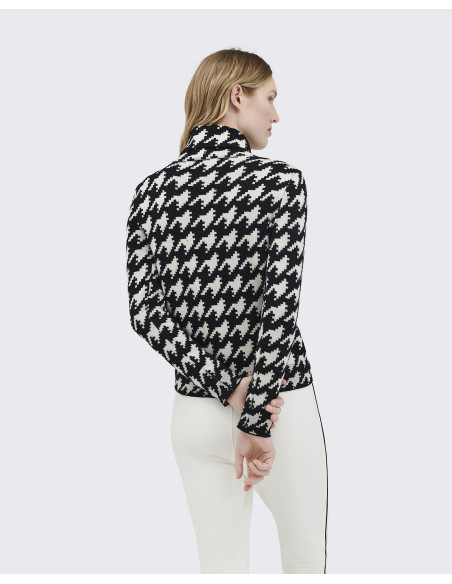HOUNDSTOOTH TURTLE NECK SWEATER