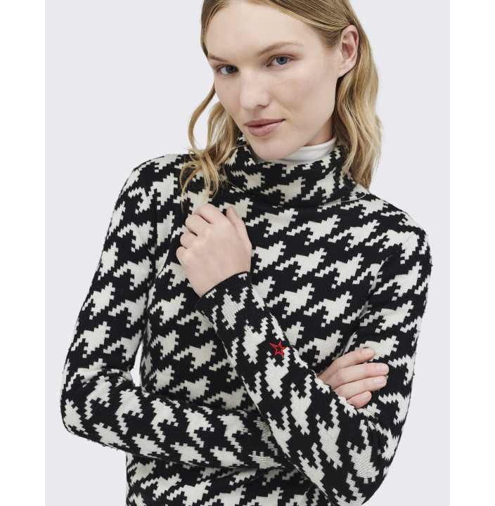 HOUNDSTOOTH TURTLE NECK SWEATER