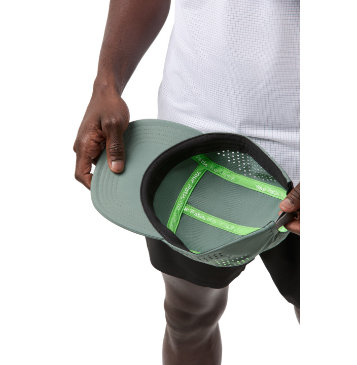 NEW RACE CAP
